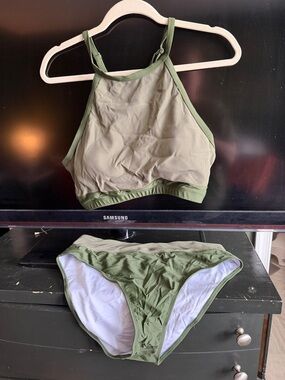 High-Neck Olive Green Women's Bikini Set